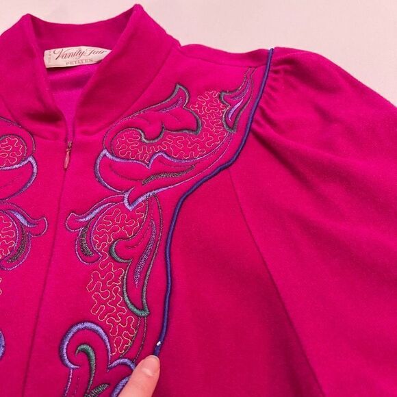 Vintage Vanity Fair Bright Fushia Embroidered Fleece House Coat Maxi Robe Small - Picture 8 of 9